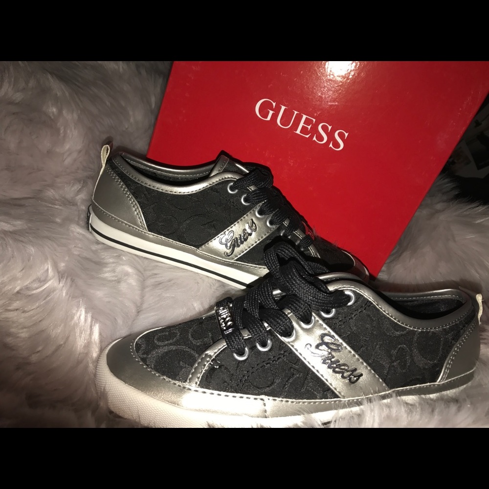 GUESS ACTIVE SHOES